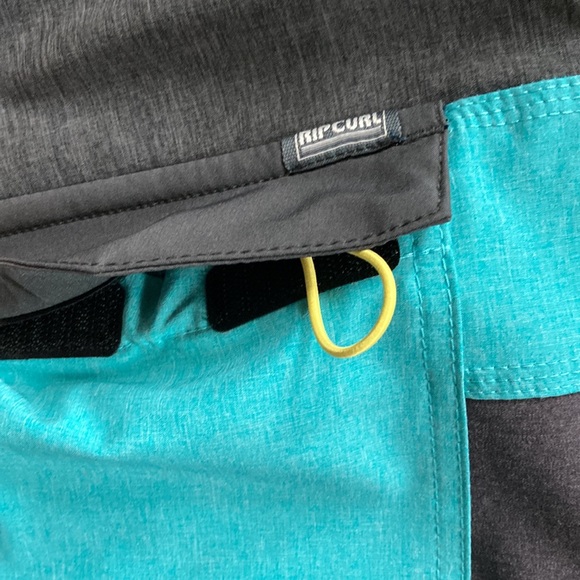 Rip Curl dark gray/teal performance board shorts - Picture 8 of 10